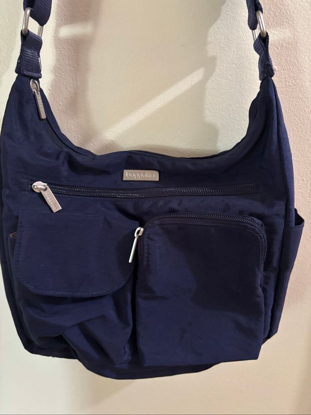 Baggallini Crossbody Bag - Picture 2 of 4